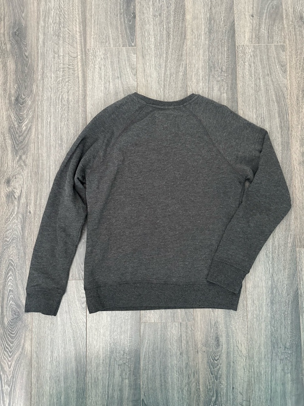 NWOT Women’s Ramakko’s Adventure Grey Sweater Size Large - Picture 6 of 8